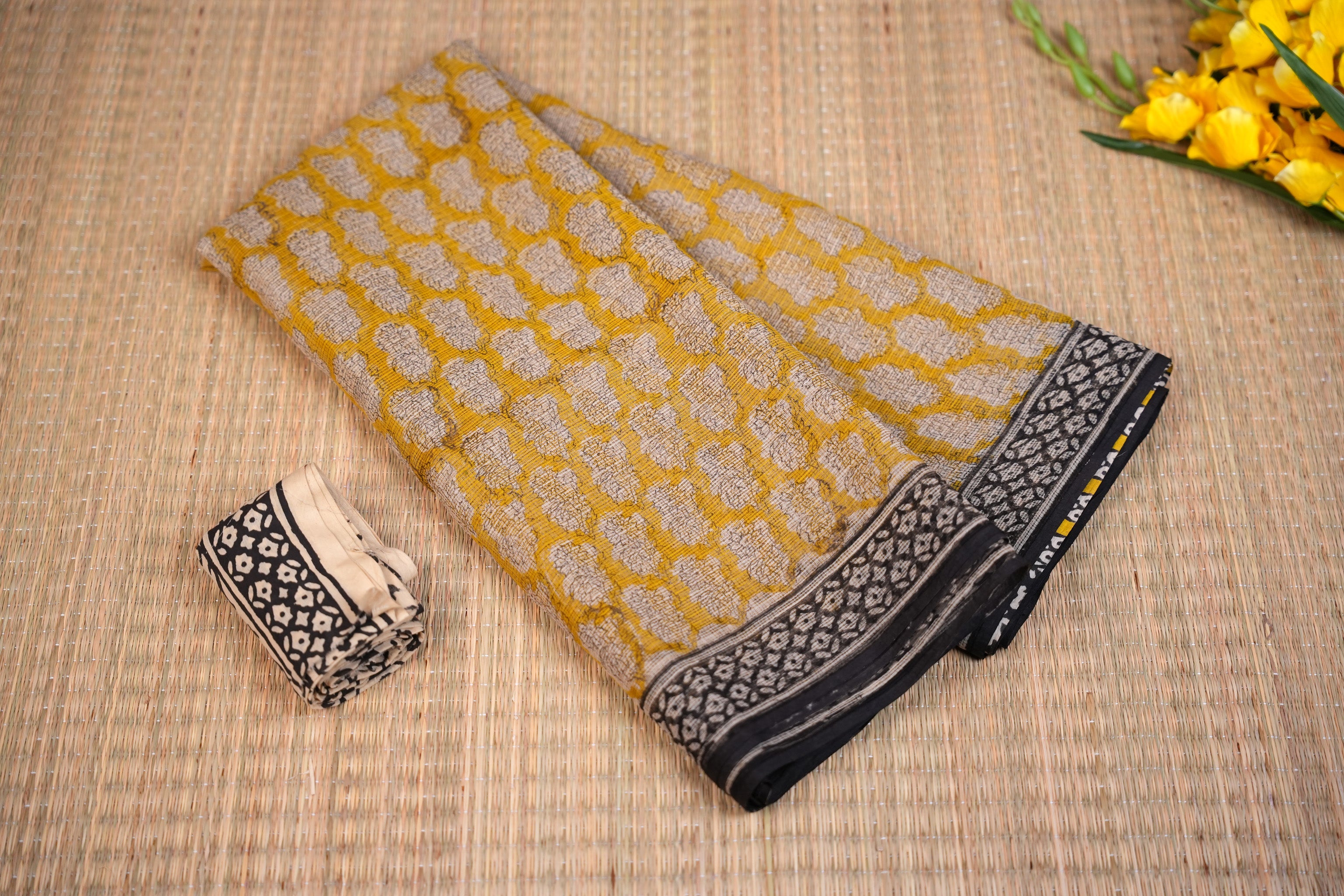 Ilaveni Mustard Black