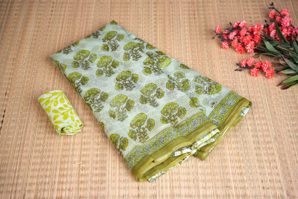 Ilavenil Olive and Green