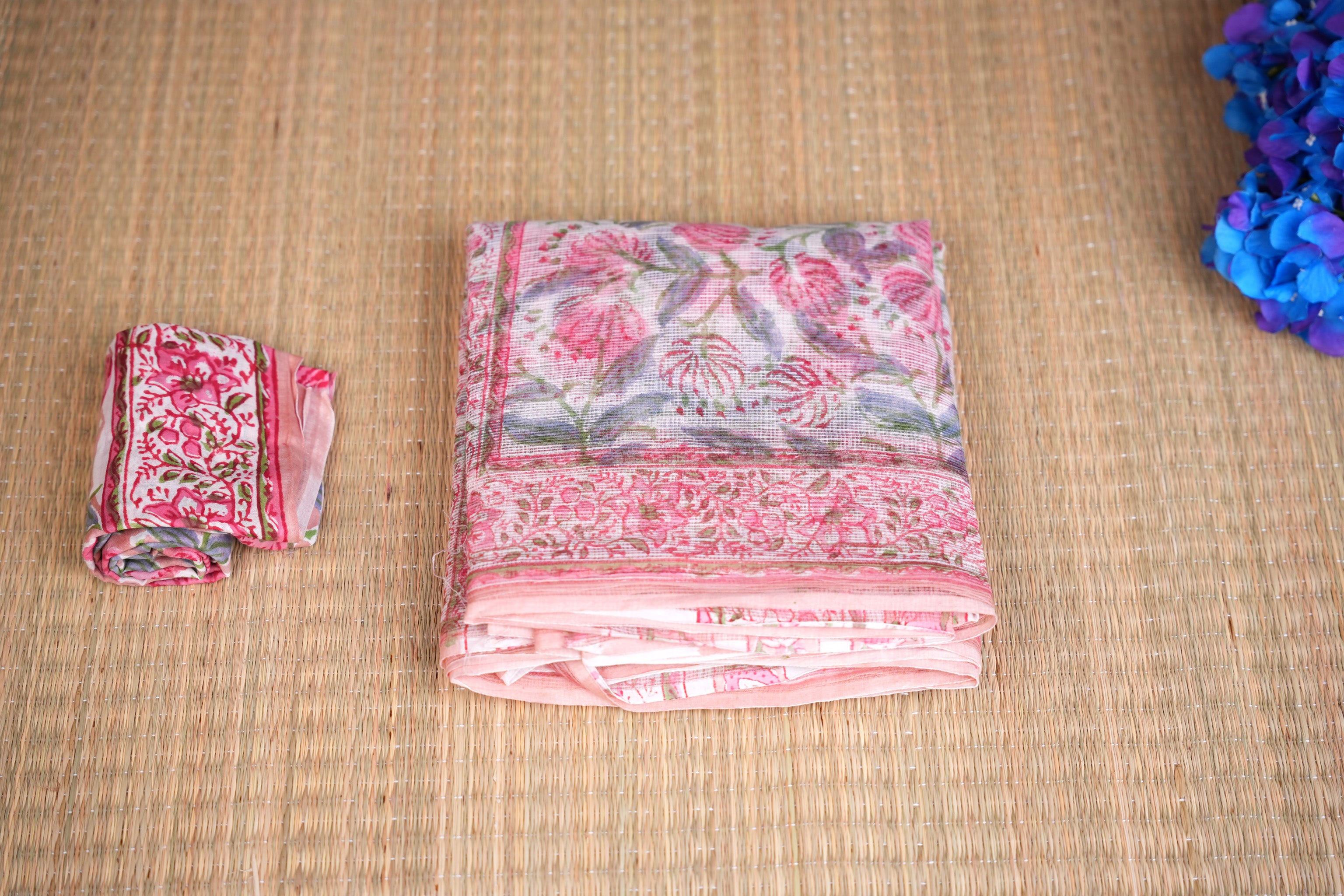 Ilaveni Peachish Pink