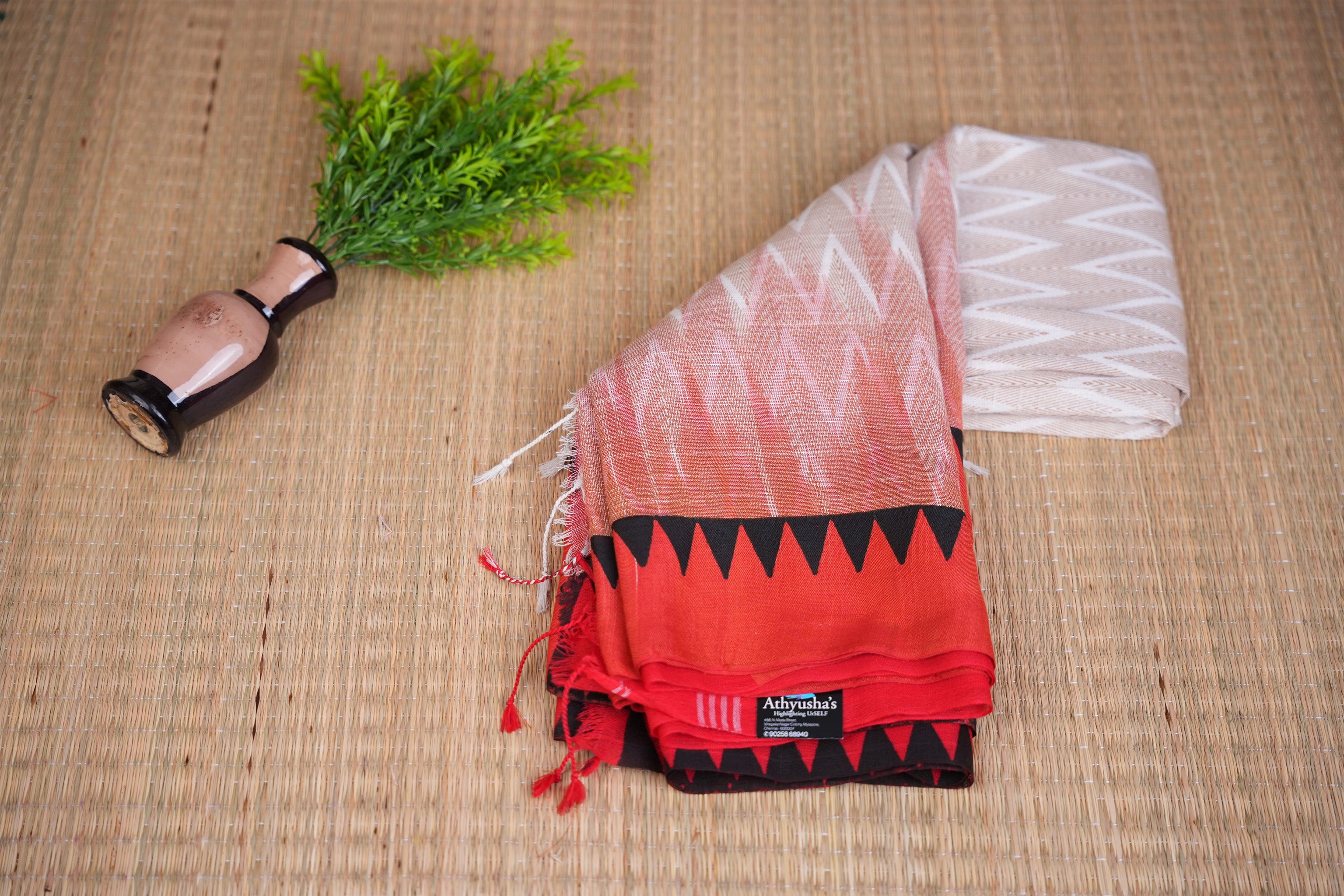 Manjari White & Red