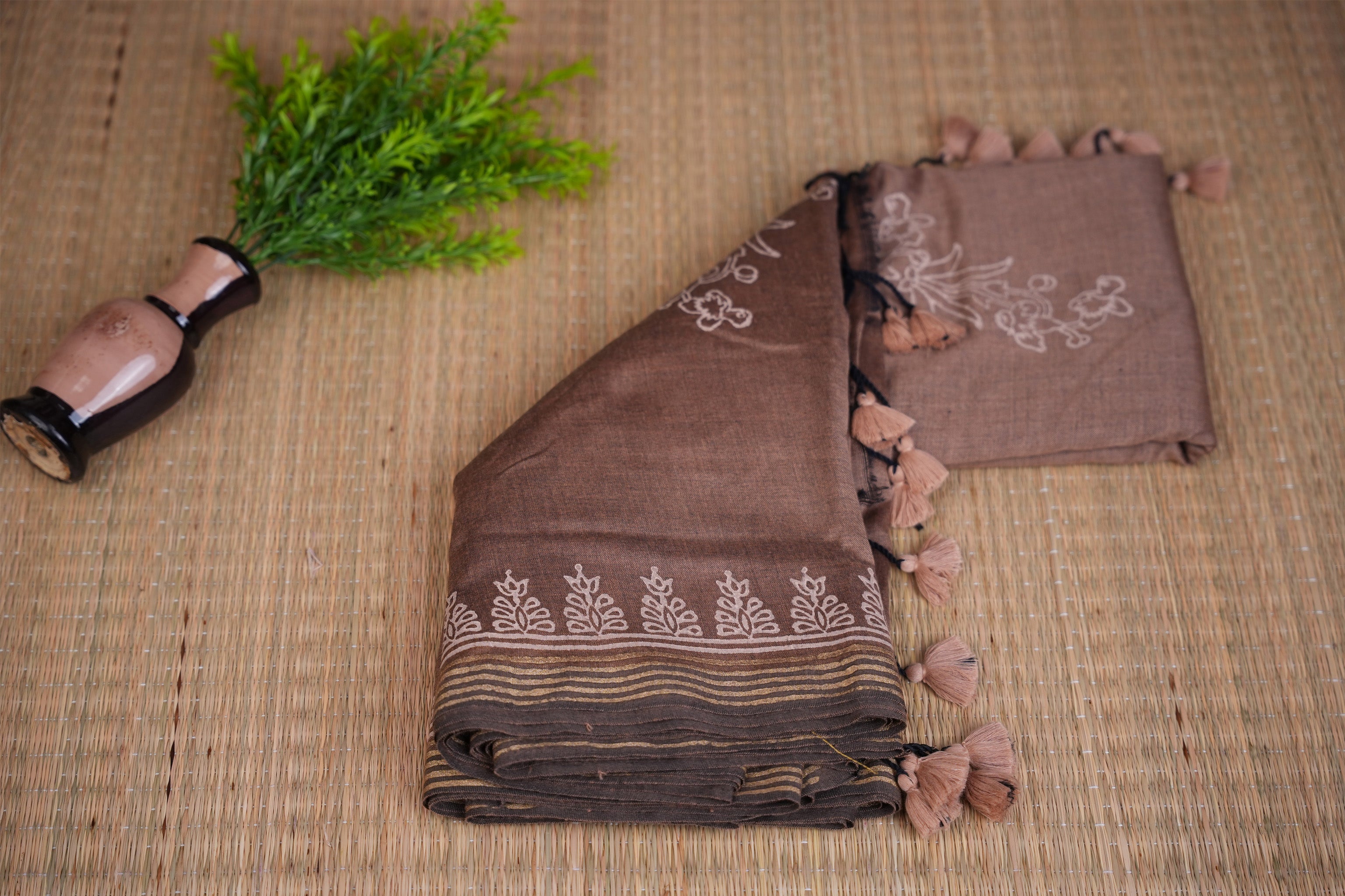 Manjari Chocolate Brown