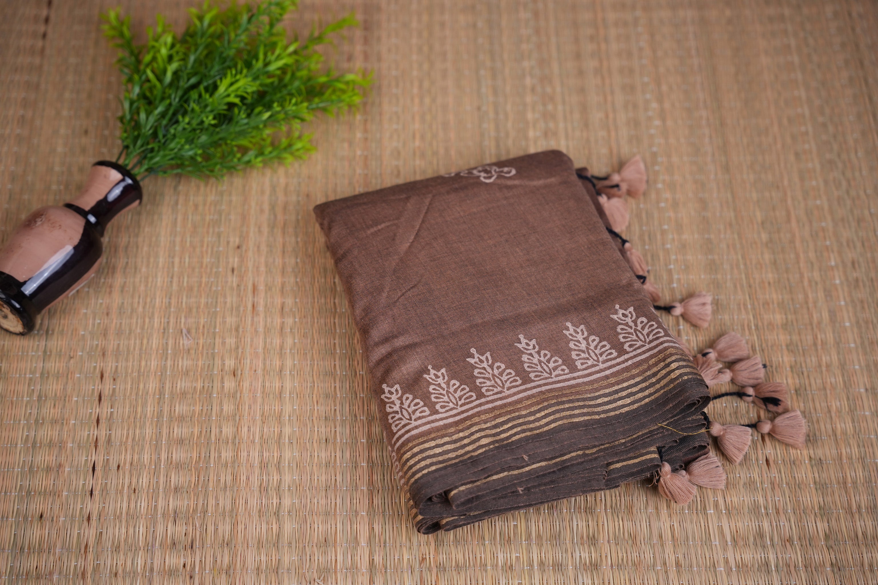 Manjari Chocolate Brown