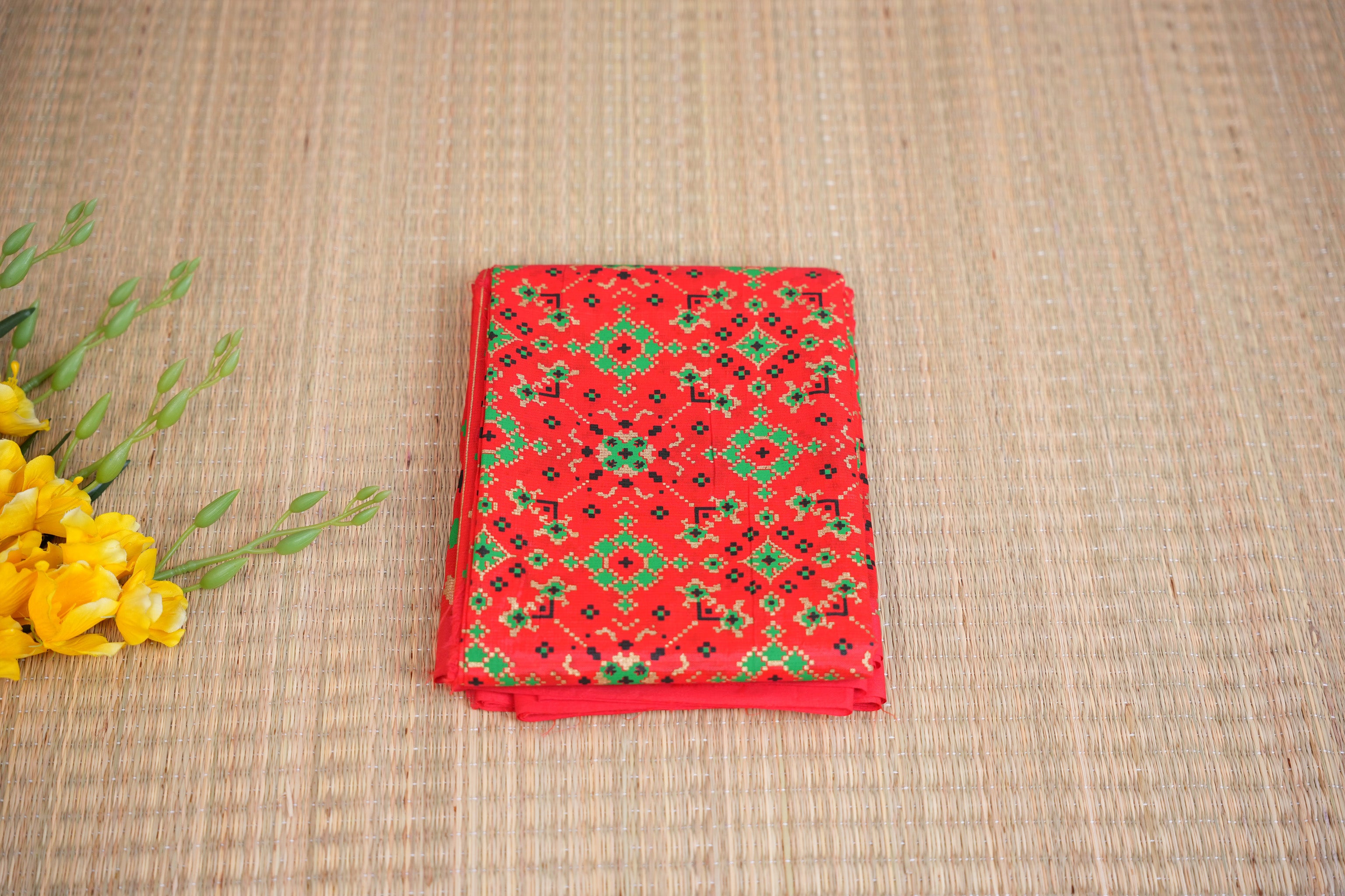 Aruvi Chilli Red
