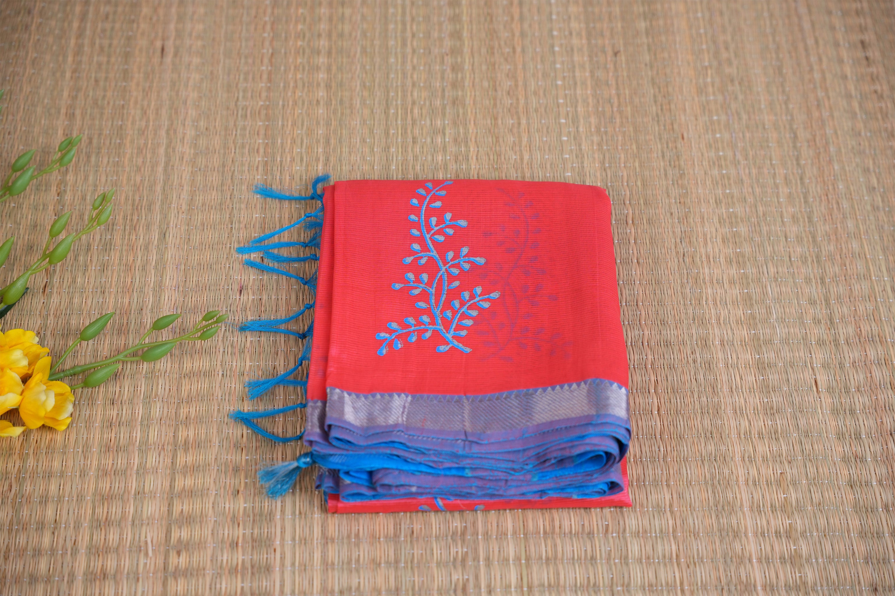 Aruvi Dark Pink & Blue