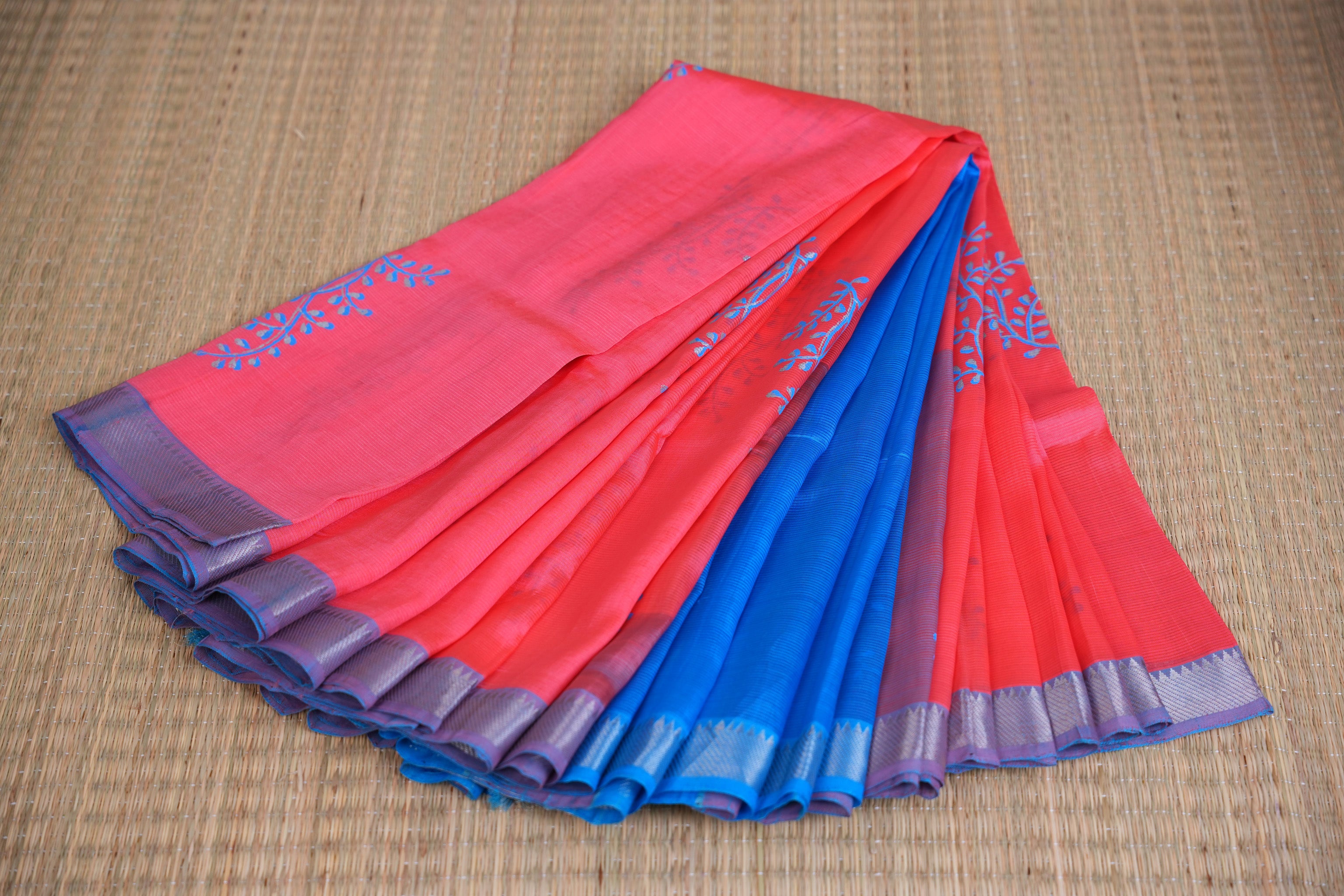 Aruvi Dark Pink & Blue