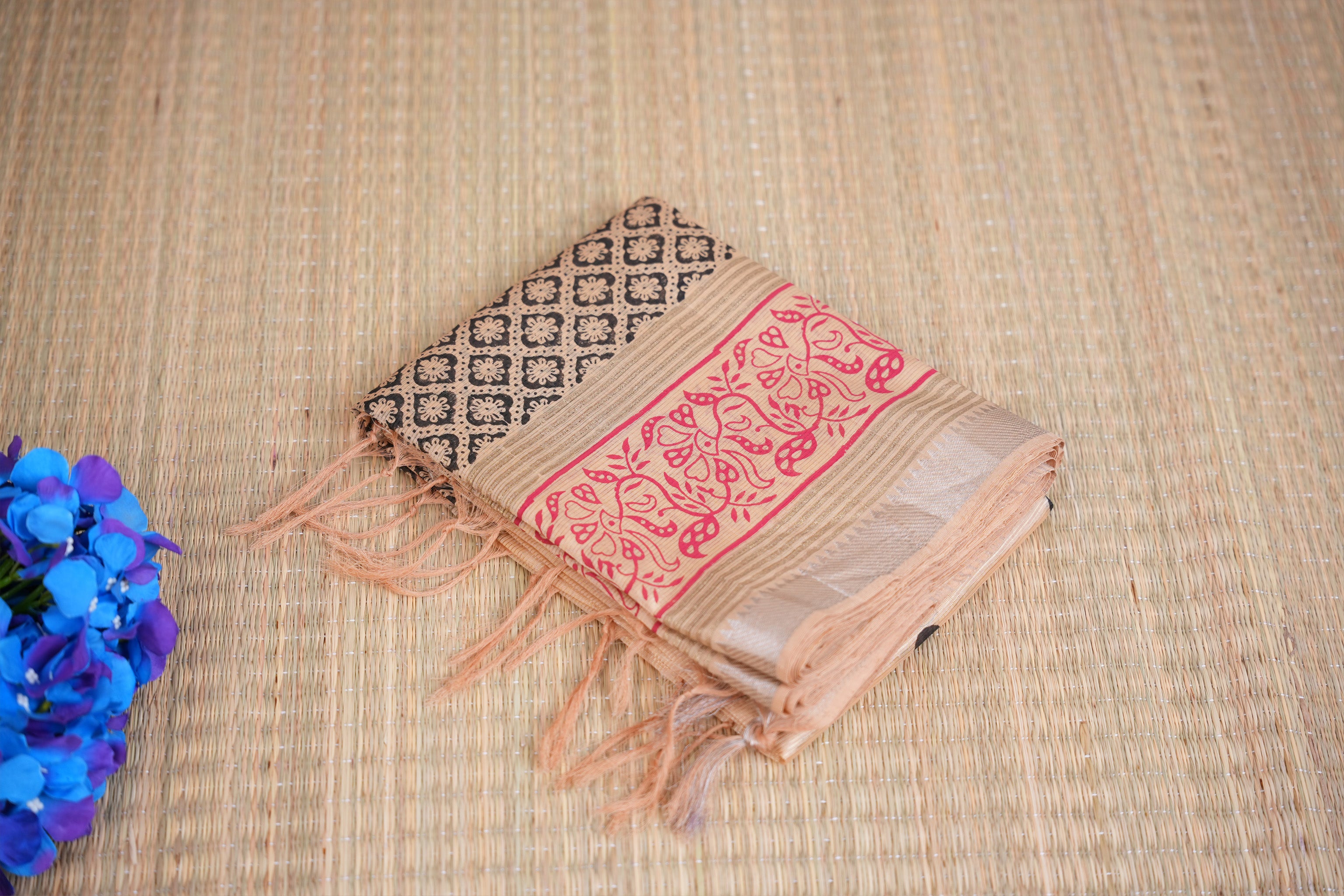 Aruvi Beige