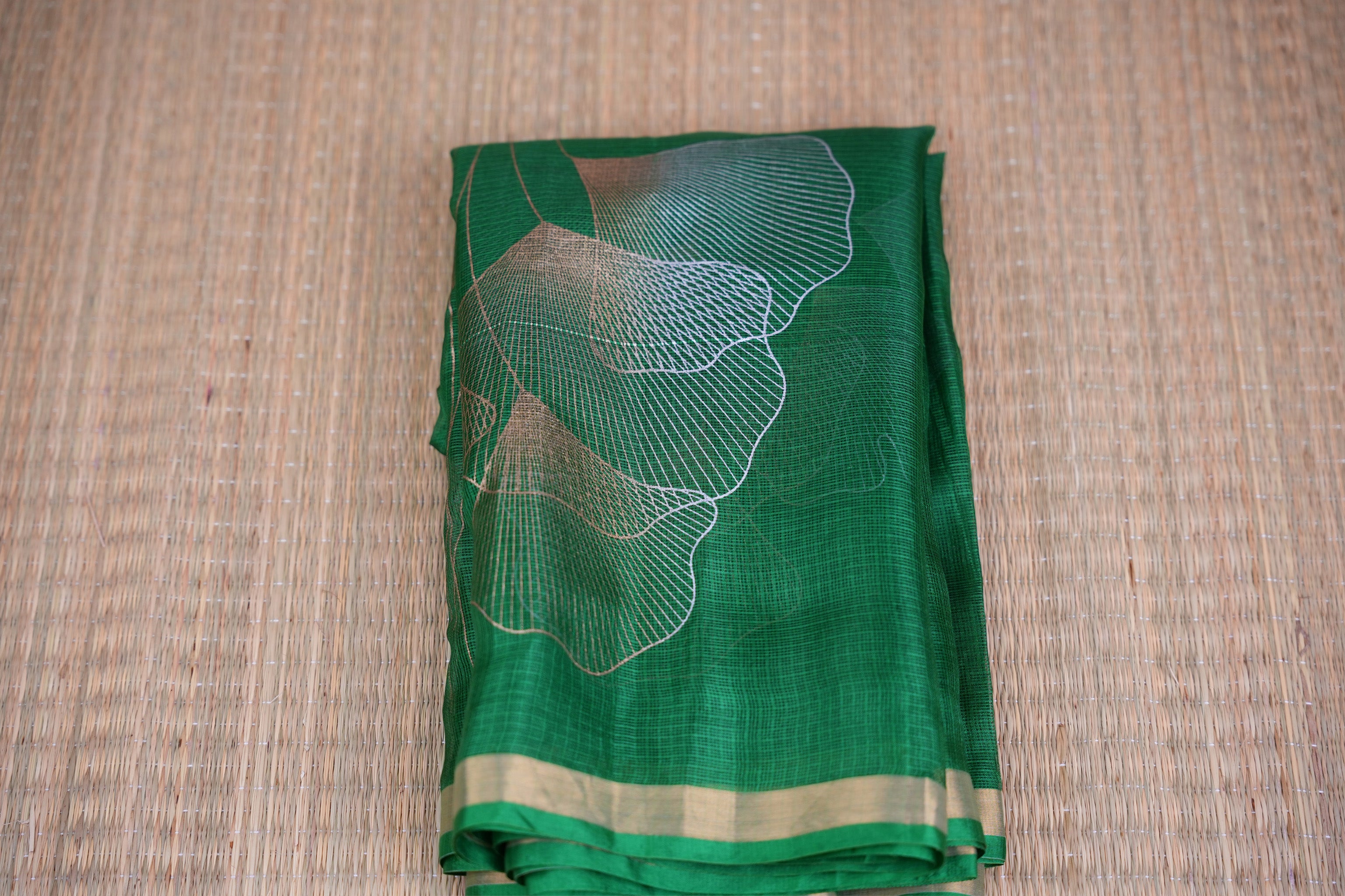Thendral Green Tulip