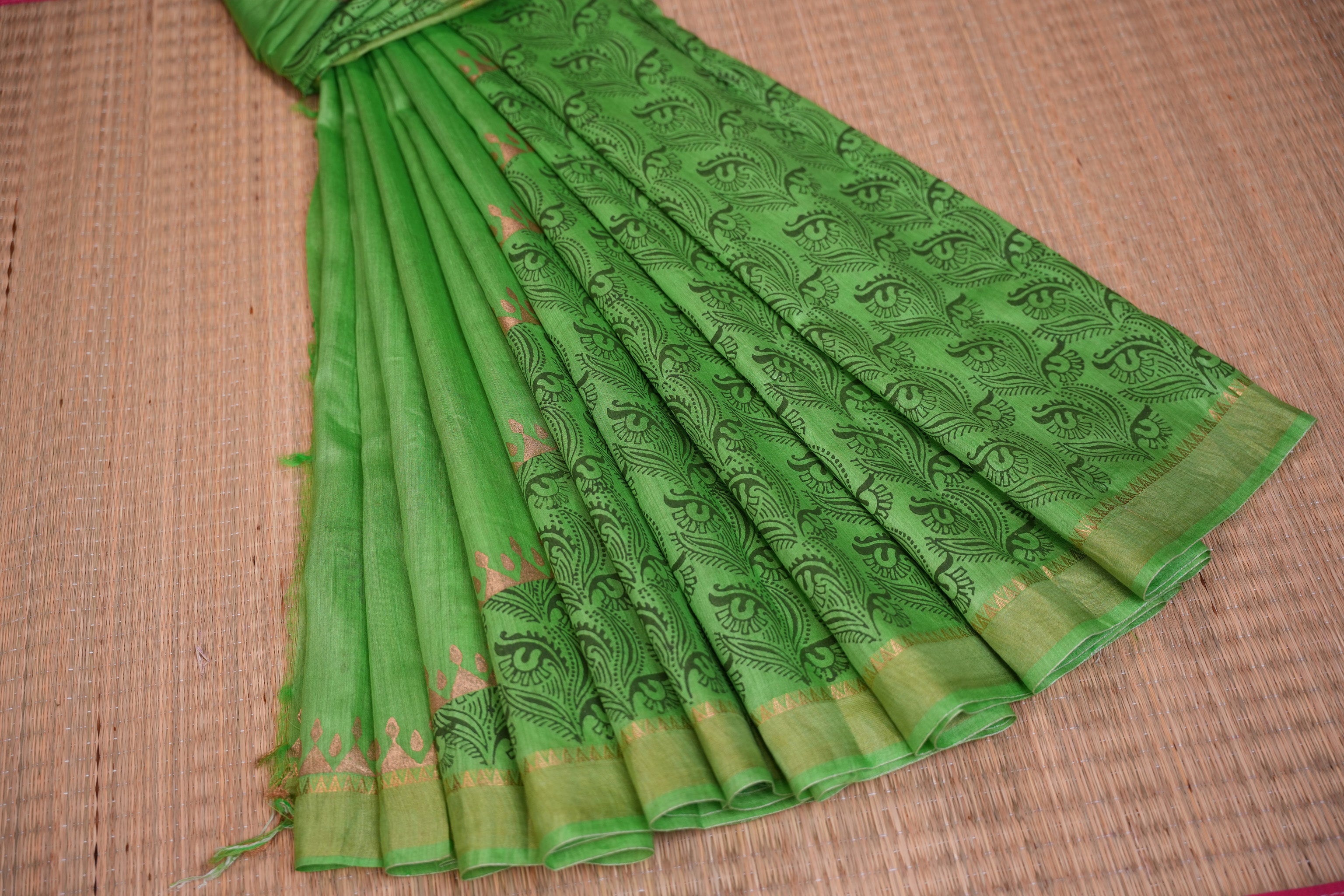 Porkadhir Parrot Green