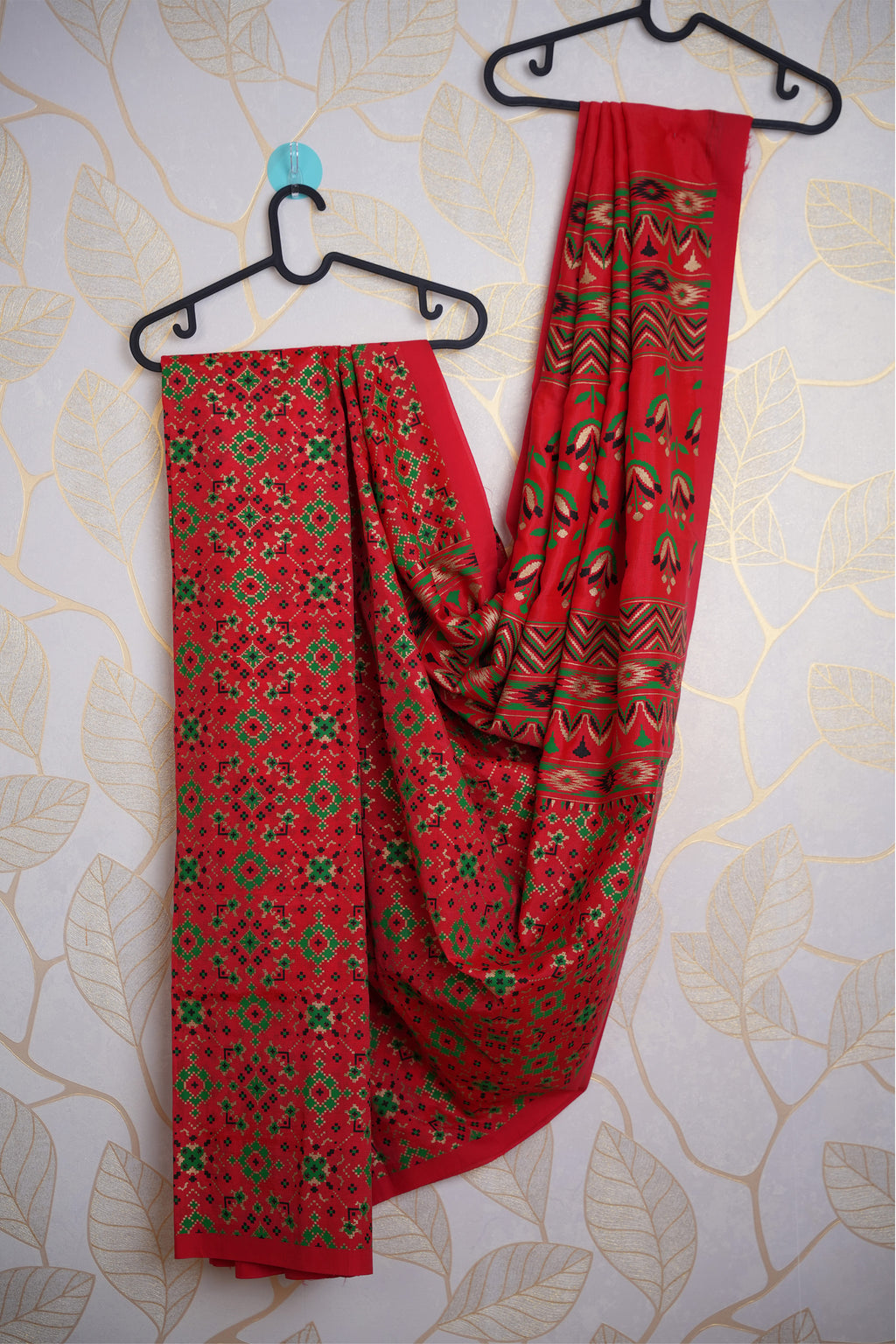 Aruvi Chilli Red